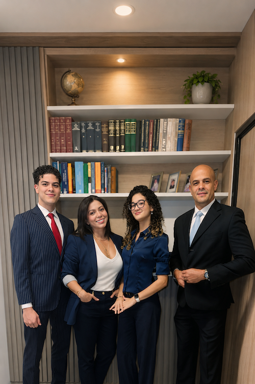 Bufete Ferreira y Asociados Team